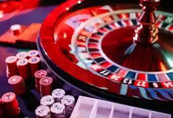 Platform goslot77 menyediakan kasino langsung, sportsbook, dan slot games untuk pengguna Indonesia